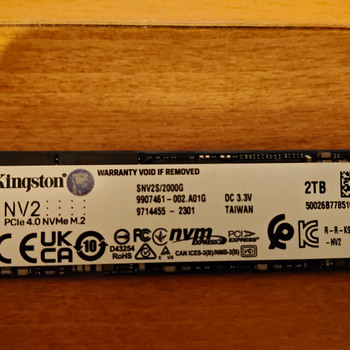 Kingston NV2 2TB NVMe M.2 PCIe 4.0 SSD