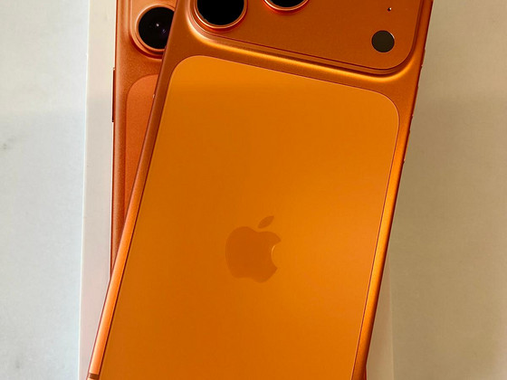 iPhone 17 Pro Max 256 GB Cosmic Orange