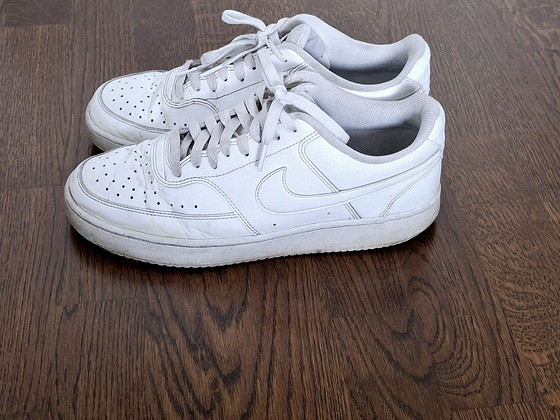 Кроссовки Nike р. 42,5, подкладка целая.