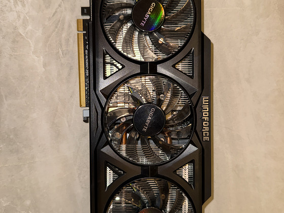 Gigabyte Windforce GeForce GTX 760 2GB (GV-N760OC-2GD)