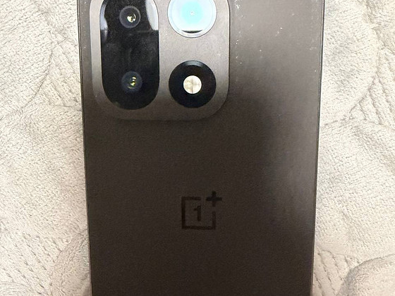 OnePlus 15