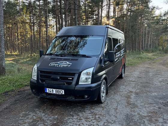 Meeskonna buss Ford transit