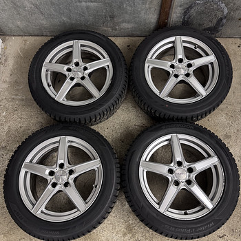 16" диски Dezent 5x108 с шипованными шинами