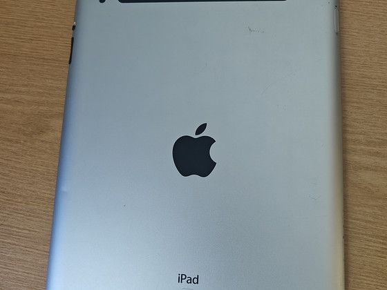 iPad iPad 2 Wi‑Fi + 3G (модель GSM)