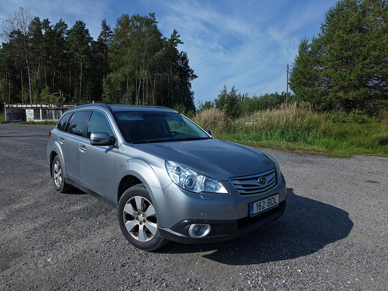 Subaru Outback 2.5 2011