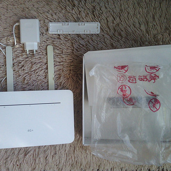B535-333, LTE 4G+, SIM,2.4+5Ghz,4 LAN 1 GB