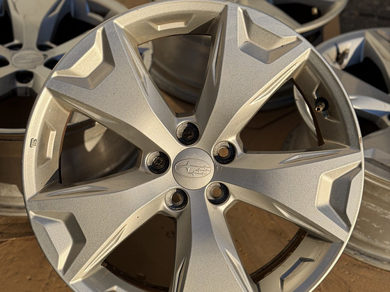 17" оригинальные диски Subaru 5x100 + датчики