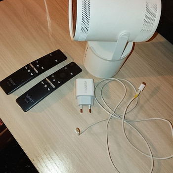 Samsung The Freestyle Gen2. SP-LFF3CLAX.