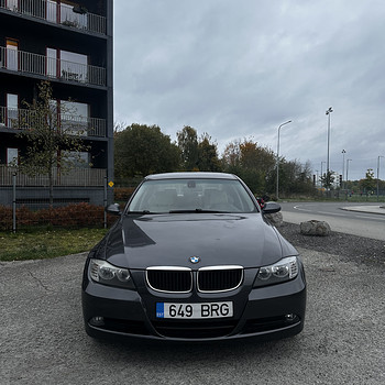 BMW E90