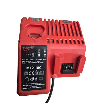 Зарядное устройство Milwaukee M12-18C