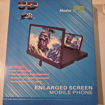 3D-ekraanisuurendaja mobiiltelefonile