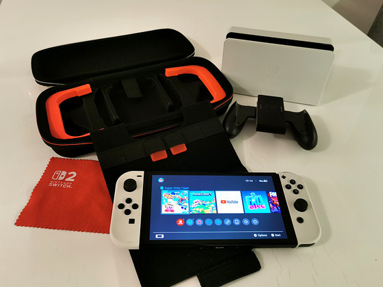 Nintendo Switch Oled + чехол для переноски