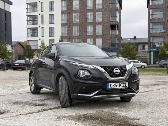 Nissan Juke N-Connecta 1.0 86 kW automaat