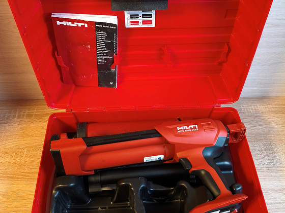 HILTI keemiapüstol HDE 500 A22 keemiadosaator liimipüstol