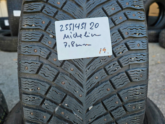 Шины R20 255/45 R20 Michelin 7–8 мм 2 шт.