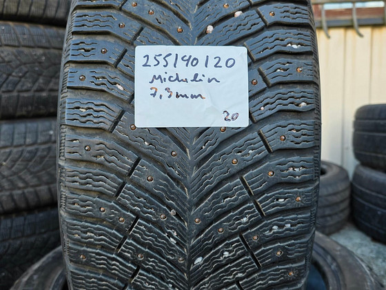 Шины R20 255/40 R20 Michelin, 2 шт., 7 мм