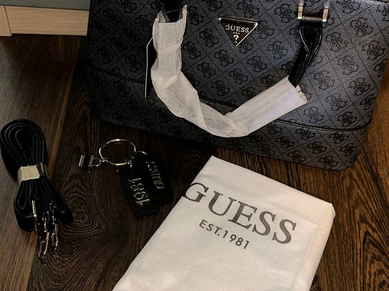Guess kott