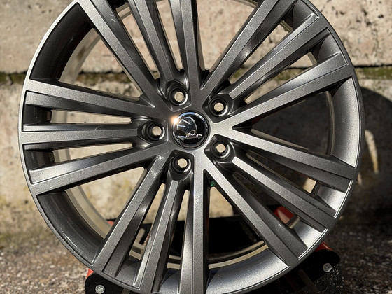 19" оригинальные диски Skoda Sirius 5x112