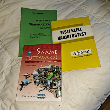 Raamatud, õpime eesti keelt