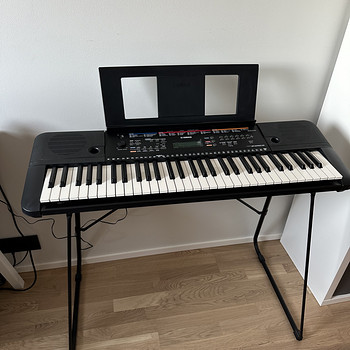Синтезатор Yamaha PSR-E263