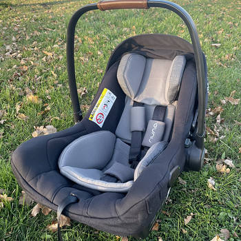Nuna Baby Car Seat – Black and Grey
