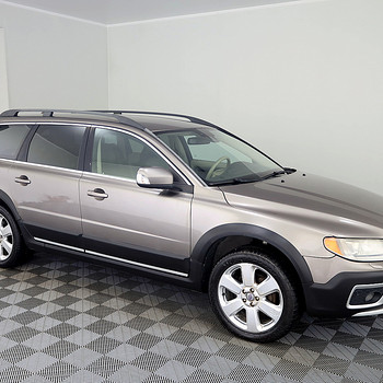 Volvo XC70 Summum AWD ATM 2.4 D5 136kW