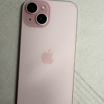 iPhone 15