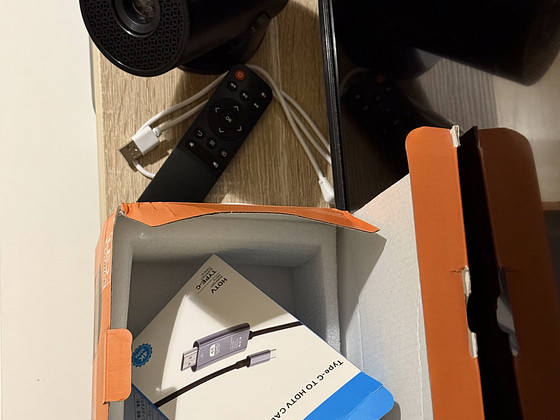 Uus projektor filmide vaatamiseks