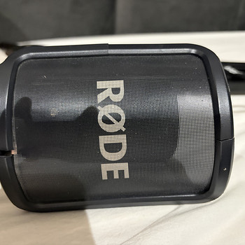 Müün stuudiomikrofoni RØDE NT-USB + originaalset pantograafi