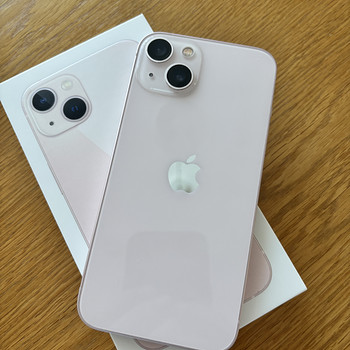iPhone 13