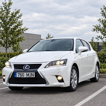 Lexus CT 200h 1.8 73kW