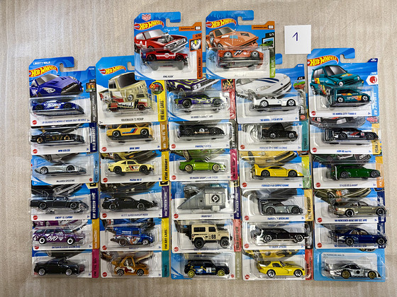 Hot Wheels 72 mudelit kastis
