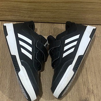 Кроссовки Adidas, размер 34