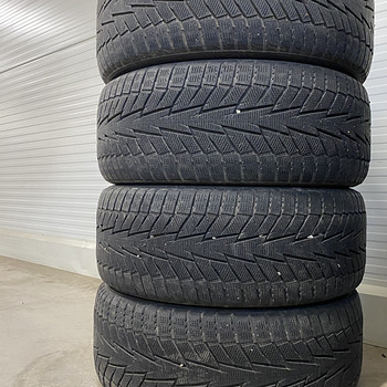 245/45 18 Hankook нешипованные зимние шины