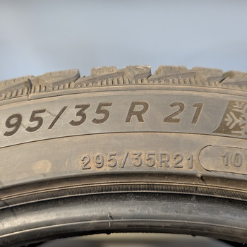 Michelin Pilot Sport 5 SUV R21