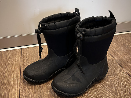 Vincent algot black kummikud
