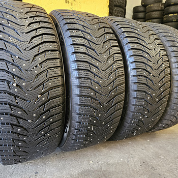 215 55 R 17 Kumho WinterCraft ice Wi31