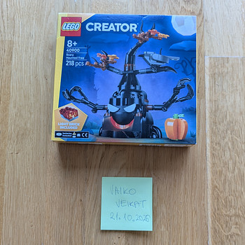 LEGO 40900 - Õudne kummitav puu