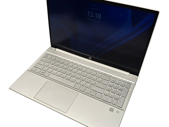 Ноутбук HP Pavilion 15-EG0003NO + зарядка