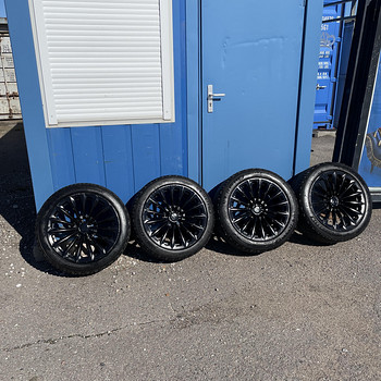 Разноширокие диски BMW Style 252 + шипованные шины Michelin