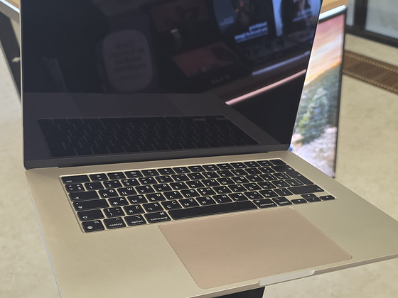 MacBook Air 15" M2 (2023) Gray A2941 (vajab uut ekraani)