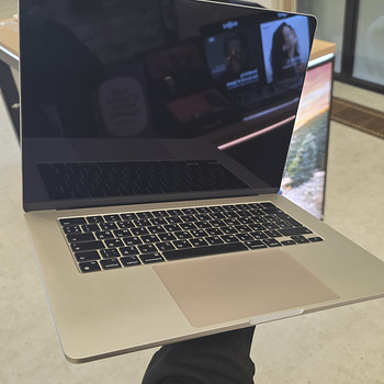 MacBook Air 15" M2 (2023) Gray A2941 (vajab uut ekraani)