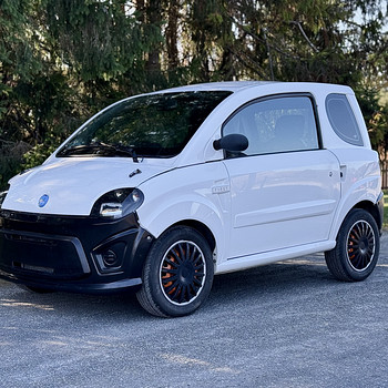 Мопед-автомобиль Microcar Due First с техосмотром