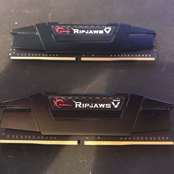 G.SKILL RIPJAWS DDR4 MÄLU/RAM 2x8GB (16GB KOMPLEKT)