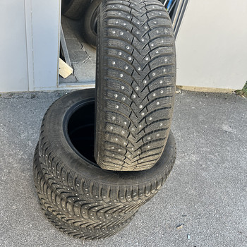 Müüa 4x Bridgestone Blizzak 205/55 R16 94T naastrehvid