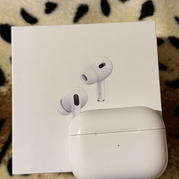 Б/У Apple AirPods Pro 2nd Generation (оригинал)