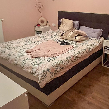 Voodiraam 160 × 200 cm – pehme peatsiga