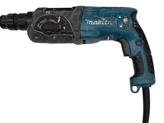 Перфоратор Makita HR2470