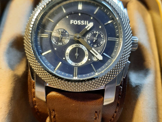 Культовые часы-хронограф FOSSIL