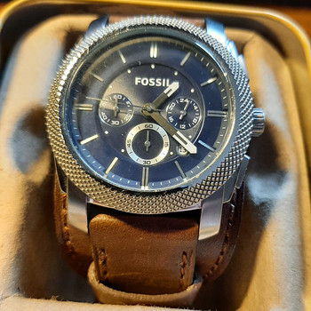 Культовые часы-хронограф FOSSIL